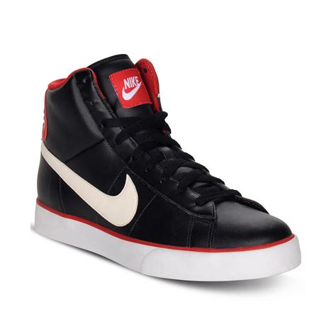 high top sneaker nike.